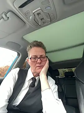 Curvy-Jinx online show from February 27, 2026, 11:10 am