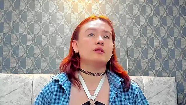 Snapshot of AliaMiller_ chatting on September 30, 2025, 11:33 pm AliaMiller online show from September 30, 2025, 11:33 pm