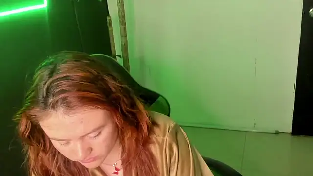 AliaMiller  online show from February 5, 2026, 11:33 pm