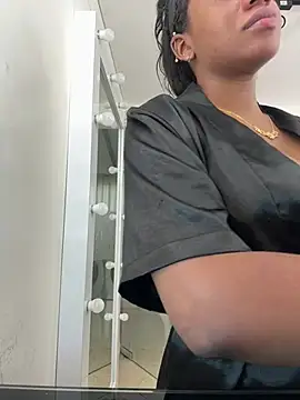 Snapshot of VictoriaKroft chatting on May 21, 2026, 1:41 pm VictoriaKroft online show from May 21, 2026, 1:41 pm