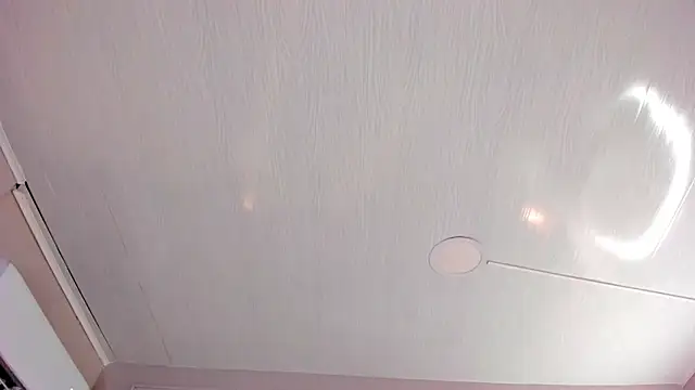 mia kisses2 online show from April 14, 2026, 3:55 am