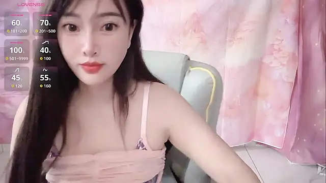 Snapshot of Crush-7ii chatting on February 25, 2026, 2:28 pm Crush-7ii online show from February 25, 2026, 2:28 pm