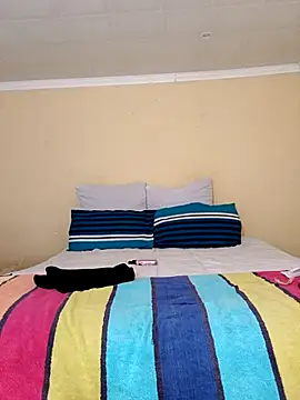 BellsStyles online show from November 10, 2025, 5:12 am