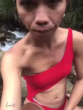 ladychix online show from March 12, 2026, 8:51 am