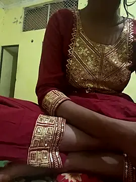 Snapshot of sakshi5533 chatting on October 26, 2025, 5:24 pm sakshi5533 online show from October 26, 2025, 5:24 pm