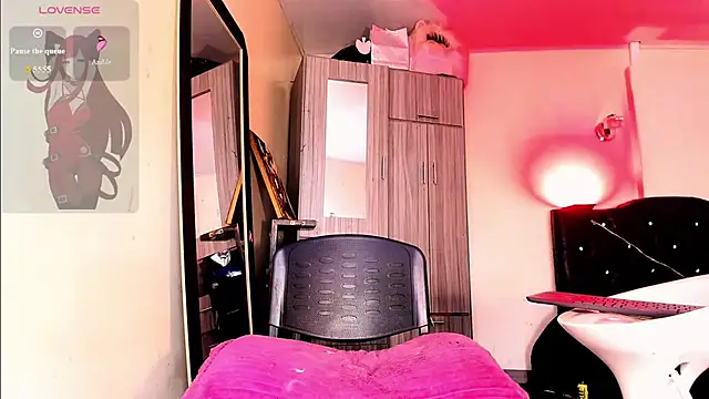 Rossedewitt  online show from February 10, 2026, 6:51 pm