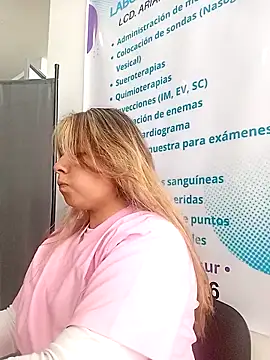Snapshot of SUSY__06 chatting on May 8, 2026, 3:27 pm SUSY 06 online show from May 8, 2026, 3:27 pm