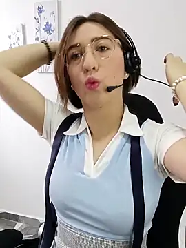 Snapshot of SUSY__06 chatting on October 18, 2025, 12:07 pm SUSY 06 online show from October 18, 2025, 12:07 pm