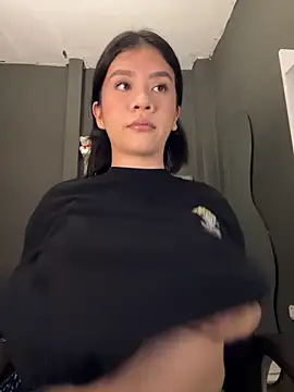 Snapshot of alhaana_ chatting on February 20, 2026, 10:55 pm alhaana online show from February 20, 2026, 10:55 pm