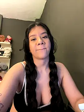 Snapshot of alhaana_ chatting on January 6, 2026, 9:30 pm alhaana online show from January 6, 2026, 9:30 pm