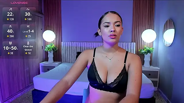 Snapshot of zafirolong chatting on November 6, 2025, 12:20 pm zafirolong online show from November 6, 2025, 12:20 pm