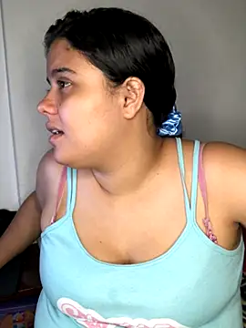 luisahot 9727 online show from November 23, 2025, 5:39 am