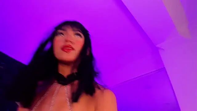 Snapshot of katierouge_ chatting on November 8, 2025, 7:34 am katierouge online show from November 8, 2025, 7:34 am