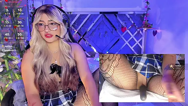 Snapshot of AriaNova_ chatting on June 9, 2026, 12:50 pm AriaNova online show from June 9, 2026, 12:50 pm