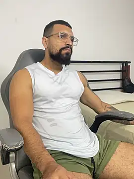 vincentjaxon online show from March 11, 2026, 12:21 pm