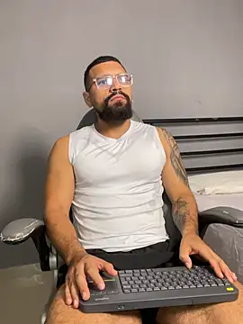 vincentjaxon online show from March 25, 2026, 12:15 pm