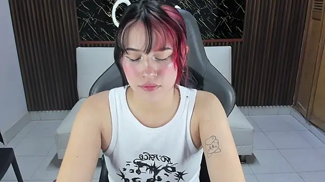 Anna17  online show from March 2, 2026, 11:06 am