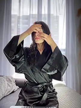 Snapshot of Sofi_Leal chatting on February 19, 2026, 12:35 pm Sofi Leal online show from February 19, 2026, 12:35 pm