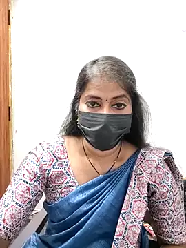 Snapshot of tamil_Sigappu_Roja chatting on April 24, 2026, 3:19 am tamil Sigappu Roja online show from April 24, 2026, 3:19 am