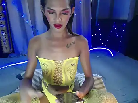 hot tsmicah online show from April 17, 2026, 4:04 am