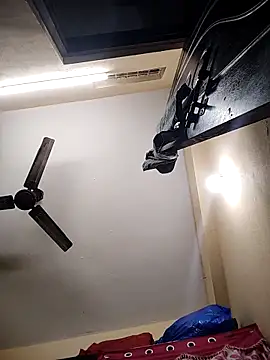 Snapshot of Devi-with-Ram chatting on November 26, 2025, 8:47 am Devi-with-Ram online show from November 26, 2025, 8:47 am