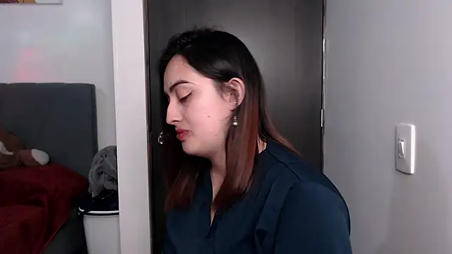 Snapshot of Meggan_n chatting on October 29, 2025, 2:54 am Meggan n online show from October 29, 2025, 2:54 am