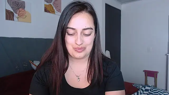 Snapshot of Meggan_n chatting on December 5, 2025, 4:22 am Meggan n online show from December 5, 2025, 4:22 am