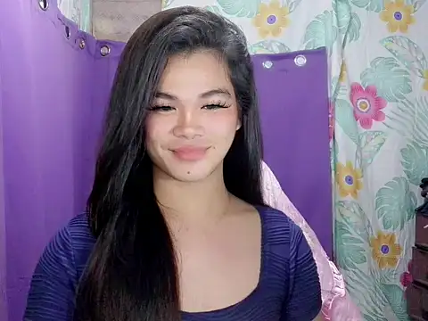 Snapshot of caramiya chatting on July 13, 2026, 6:18 pm caramiya online show from July 13, 2026, 6:18 pm