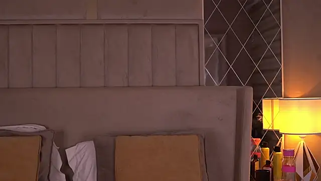 Snapshot of FrancescaDante chatting on January 9, 2026, 6:09 am FrancescaDante online show from January 9, 2026, 6:09 am