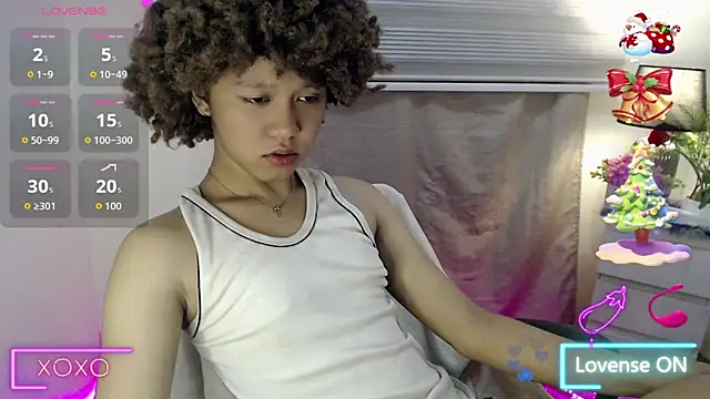 9INCHESHARDCOCK online show from November 26, 2025, 4:56 am