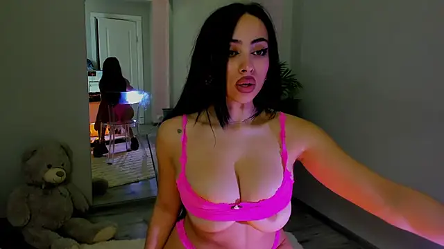 Cupcake Izzy online show from February 28, 2026, 5:51 am