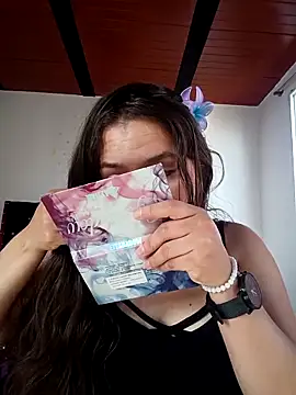 Isa Acosta online show from February 6, 2026, 1:40 pm