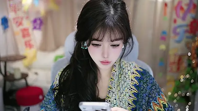 Snapshot of Fortune2Me chatting on February 24, 2026, 2:56 am Fortune2Me online show from February 24, 2026, 2:56 am