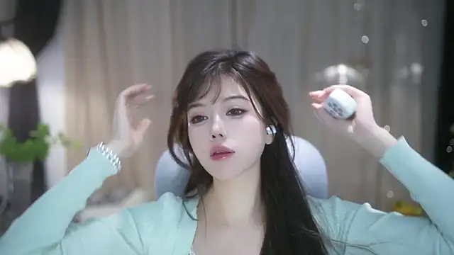 Snapshot of Fortune2Me chatting on November 30, 2025, 6:14 am Fortune2Me online show from November 30, 2025, 6:14 am