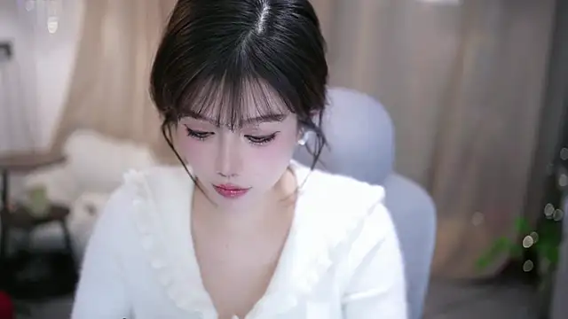 Snapshot of Fortune2Me chatting on February 9, 2026, 6:11 am Fortune2Me online show from February 9, 2026, 6:11 am