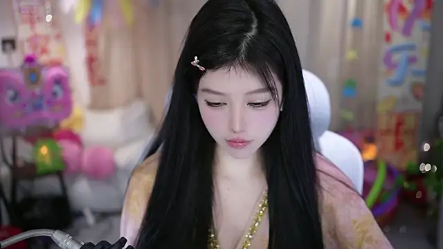 Snapshot of Fortune2Me chatting on February 13, 2026, 6:35 am Fortune2Me online show from February 13, 2026, 6:35 am