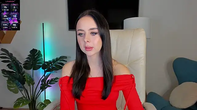 Baby  Lola online show from September 28, 2025, 12:23 pm