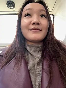 Snapshot of KissMeEva chatting on October 1, 2025, 2:10 pm KissMeEva online show from October 1, 2025, 2:10 pm