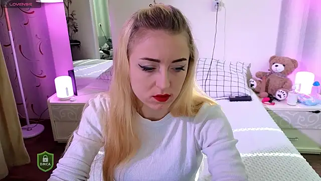 Snapshot of space_danger chatting on January 18, 2026, 8:18 am space danger online show from January 18, 2026, 8:18 am