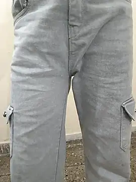 Alia-00 online show from October 17, 2025, 4:05 am