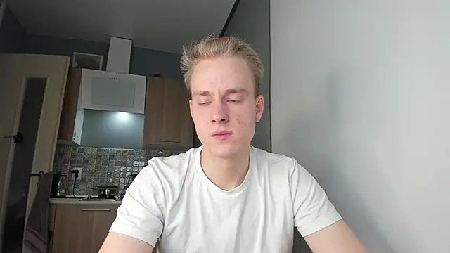 Snapshot of Kevin_Young_Cat chatting on October 5, 2025, 3:47 pm Kevin Young Cat online show from October 5, 2025, 3:47 pm