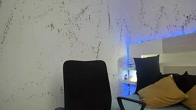 JaddeWalker online show from September 22, 2025, 11:27 am