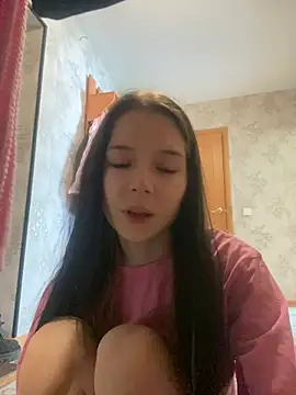 Snapshot of Angel__Rosse chatting on May 5, 2026, 8:39 am Angel Rosse online show from May 5, 2026, 8:39 am