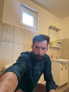 Snapshot of Michel_huge chatting on February 2, 2026, 6:34 am Michel huge online show from February 2, 2026, 6:34 am