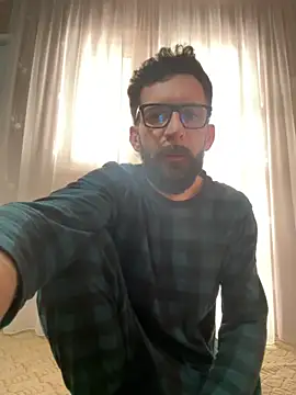 Snapshot of Michel_huge chatting on February 22, 2026, 7:33 am Michel huge online show from February 22, 2026, 7:33 am