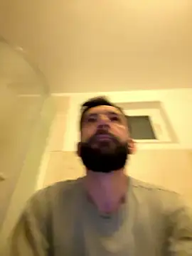 Snapshot of Michel_huge chatting on January 16, 2026, 4:16 am Michel huge online show from January 16, 2026, 4:16 am