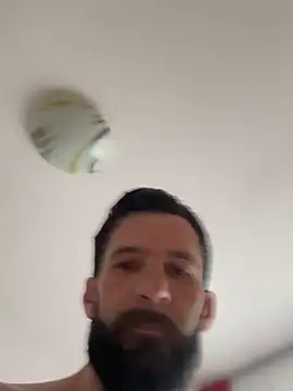 Snapshot of Michel_huge chatting on February 27, 2026, 6:02 am Michel huge online show from February 27, 2026, 6:02 am