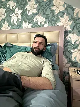 Snapshot of Michel_huge chatting on January 13, 2026, 6:12 pm Michel huge online show from January 13, 2026, 6:12 pm