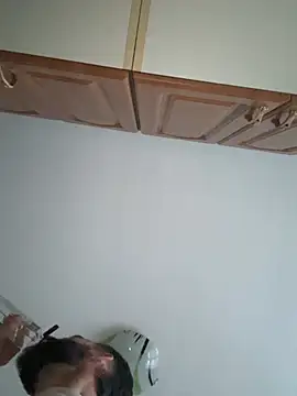 Snapshot of Michel_huge chatting on January 11, 2026, 6:09 am Michel huge online show from January 11, 2026, 6:09 am