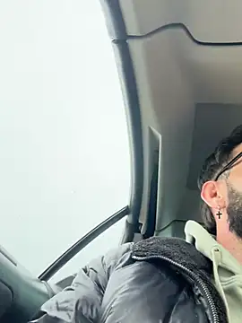 Snapshot of Michel_huge chatting on February 23, 2026, 8:26 am Michel huge online show from February 23, 2026, 8:26 am